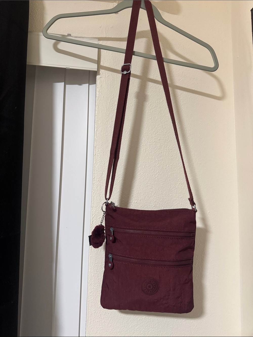 Women’s Crossbody Bag - Deep Burgundy